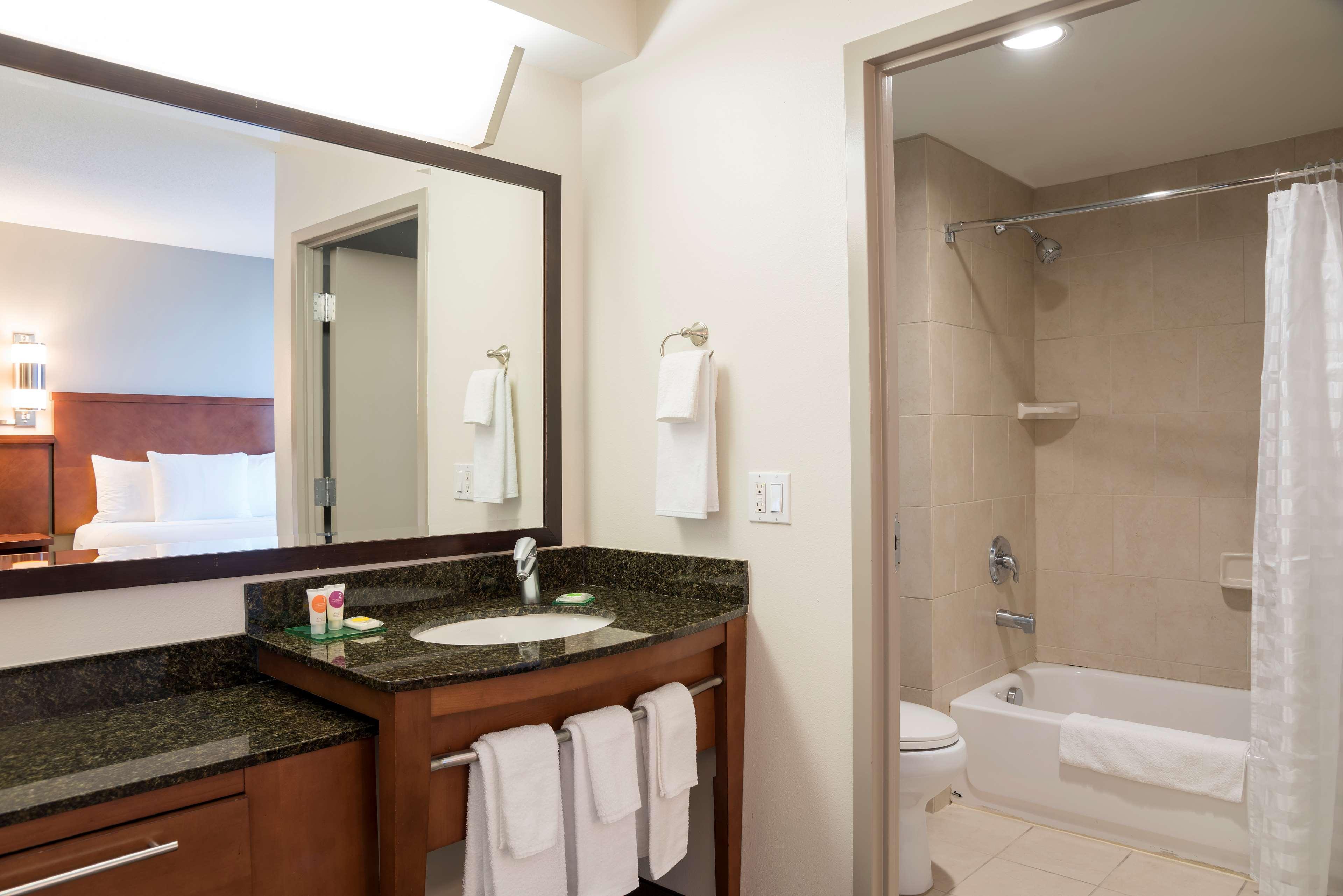 Hyatt Place Sarasota/Bradenton Bagian luar foto